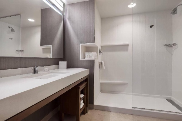 Courtyard by Marriott Ardmore image 20