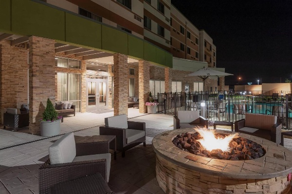 Courtyard by Marriott Ardmore image 3